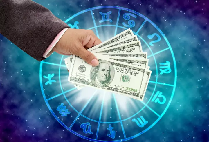 Horoscop 19 aprilie 2023. Gemenii au probleme pe plan financiar