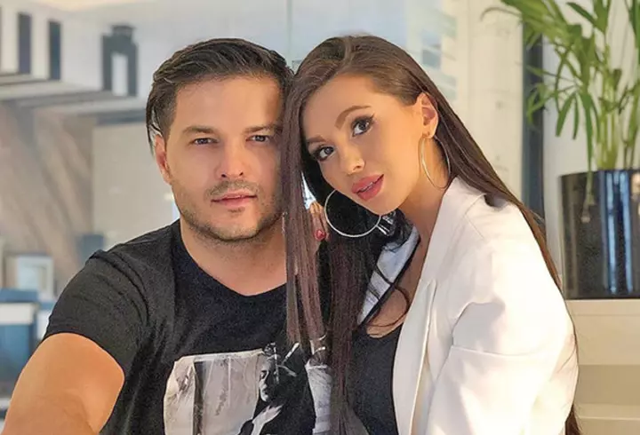 Cum s-a distrat Florin Salam cu familia lui, la scurt timp după ce a fost dat afară de la nunta din Craiova: "100 de ani de bucurie". A dansat în plină stradă