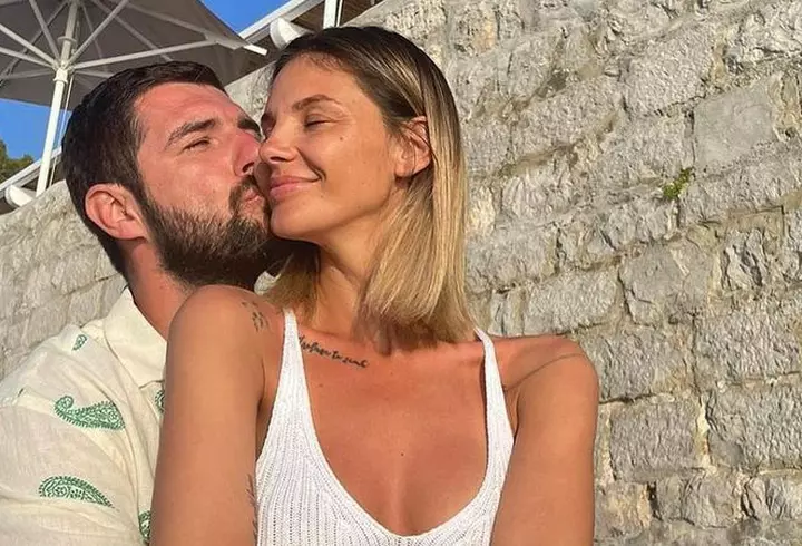 Ramona Olaru a fost înșelată de iubit, în trecut. Cum a reacționat când l-a prins în pat cu o altă femeie: "Să îi vezi dezbrăcați în fața ta..."