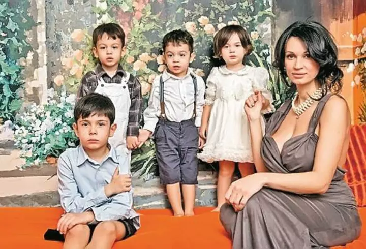Anamaria Prodan îl contrazice pe Flavius Nedelea, cu privire la despărțirea dintre ei: "Vom sta la aceeași masă forever. Te iubesc, tu ești..."