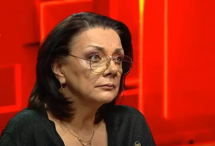 Cât costă rochia roz purtată de Andreea Antonescu la botezul fiicei sale. A avut două ținute superbe
