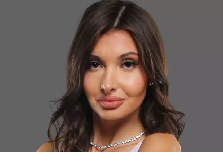 Raluca Bădulescu va purta o ținută de 12 kilograme, cu 2.000 de cristale Swarovski, în marea finală Bravo, ai stil!: „Am asortat o capă de 3 metri lungime"