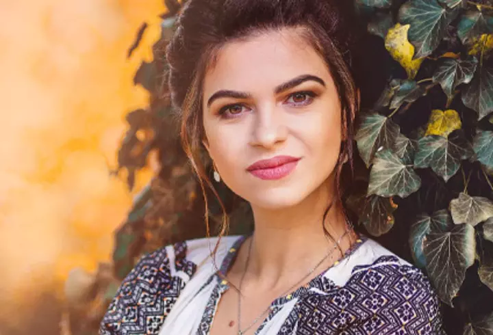 Ce cadouri a primit George Rotaru, cântărețul lui Ceaușescu, de ziua lui. Natalia Duminică de la Survivor i-a dansat din buric / EXCLUSIV
