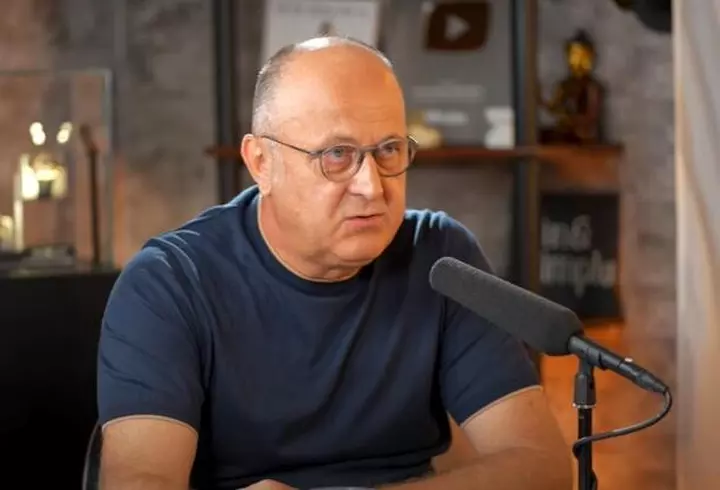 De ce a fost Babi Minune reținut de Poliție, de fapt: "I-a scris partenerei mele și am luat foc". Cine e bărbatul care i-a făcut plângere manelistului