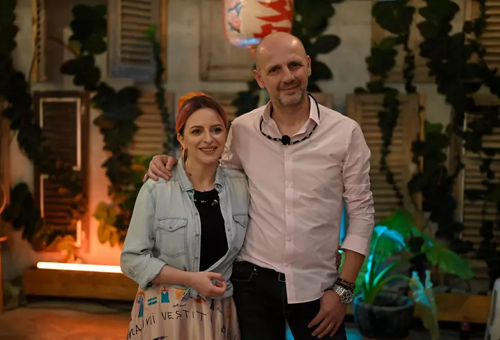 George Nicolescu, artistul din "Epoca de aur", născut orb, nu mai are voie să cânte din cauza problemelor de sănătate: "Sunt bolnav, mă dor, merg greu"