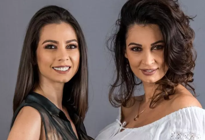 „Eu, dacă mi-am crescut copiii singură după divorț, am făcut-o cu multă rugăciune”. Ozana Barabancea și fostul soț, din nou împreună, la absolvirea fiului lor / EXCLUSIV