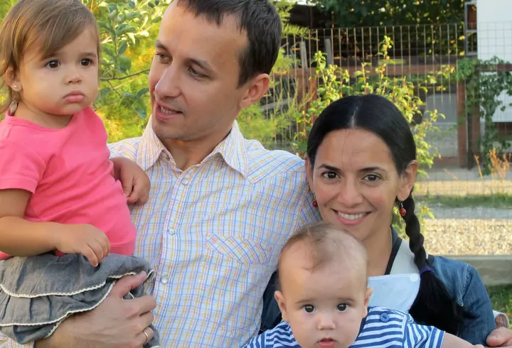"Îmi este foarte greu să pot avea acces la fiul meu". De ce nu-și poate vedea Oana Ioniță băiatul, după divorțul de soțul ei, Florin Budnaru