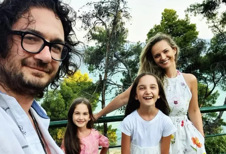 Mesajul transmis de Ileana Badiu la aniversarea a 15 ani de căsătorie, dintre care 11 la distanță: "Pentru toate relele pe care le trecem împreună zi de zi"