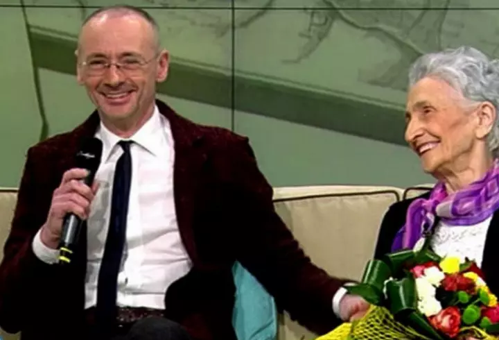Cum a răspuns Iulia Albu la întrebarea „Cât de des faci dragoste cu Mike?”. Reacția fanilor: „Sunteți...”