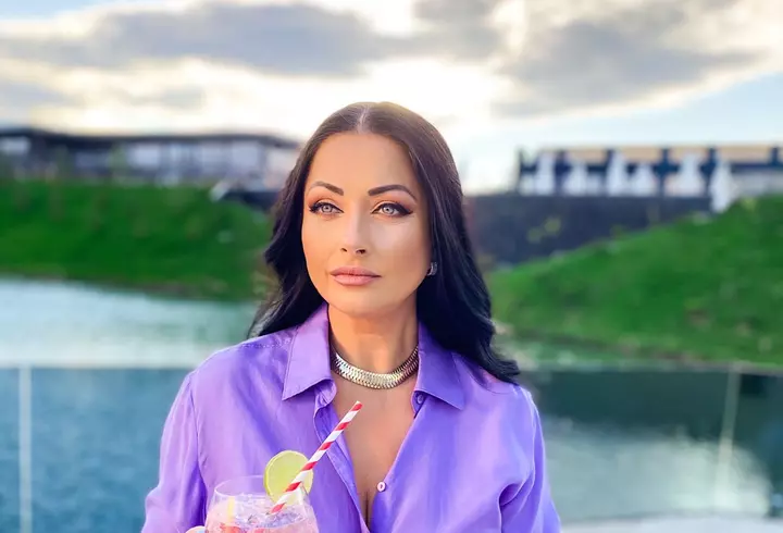 Cum își cheltuie Oana Roman banii pe care îi câștigă: "Nu mai investesc de mult în haine scumpe sau alte fițe"