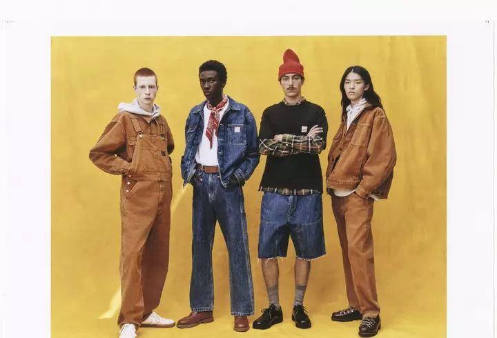 Levi’s și Crocs combină stilul casual, confortul și design-ul de calitate într-o nouă colecție capsulă
