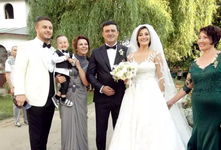 Laura Giurcanu, după ce a fost surprinsă în timp ce se săruta cu Aris Eram, fiul Andreei Esca: "Nu am nimic..."