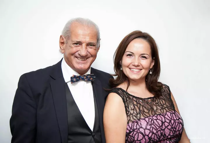 Îl mai ții minte pe Toni Ionescu, alias Mârlanul, fostul coleg al lui Florin Călinescu, la ”Chestiunea Zilei”? Iată cum arată și cu ce se ocupă acum