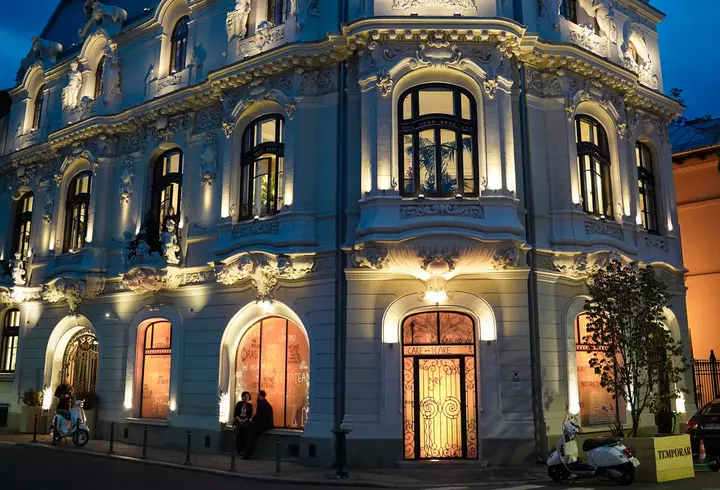 Always, un brand P&G, susține și în acest an beneficiarele Asociației Pe Stop, femei din medii defavorizate, cu peste 220.000 de absorbante distribuite gratuit