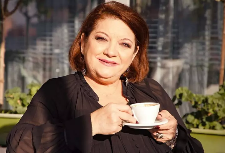 "Știam că vine tata băut și nu trebuie să am cheia în ușă că se enerva și începea să ne înjure, să ne bată, să ne batjocorească". Andreea Bănică a plecat de acasă la 18 ani, din cauza scandalurilor cu tatăl ei