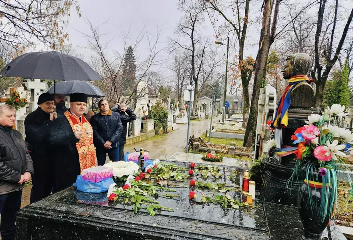 Ce a pățit Anca Pandrea de sărbători, la 12 ani de la moartea lui Iurie Darie: „Am avut o greutate a sufletului. Am încercat să mă adun, să nu mă mai apese acești aburi de moarte și de plecare…” / EXCLUSIV