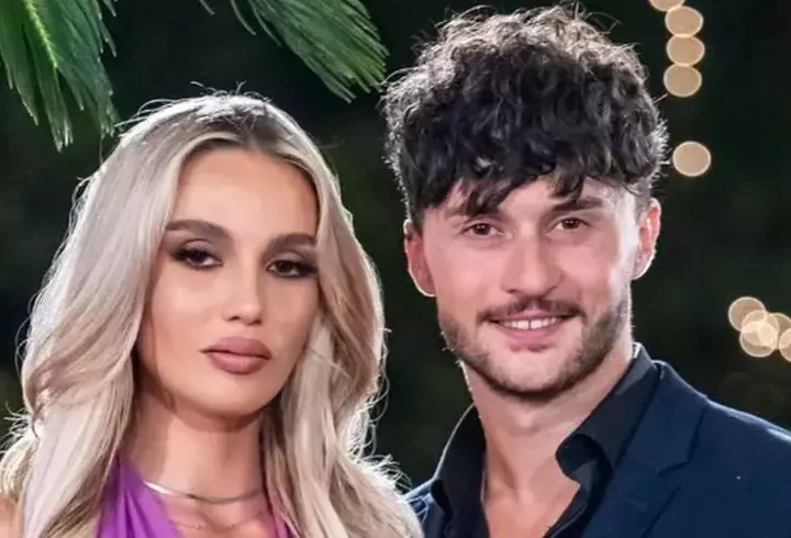 Andreea Mantea a oprit tratamentul pentru boala autoimună pe care o are: "Cred în Divinitate. Am zis că n-ar fi corect să cer și ajutor și să iau și pastile în același timp"
