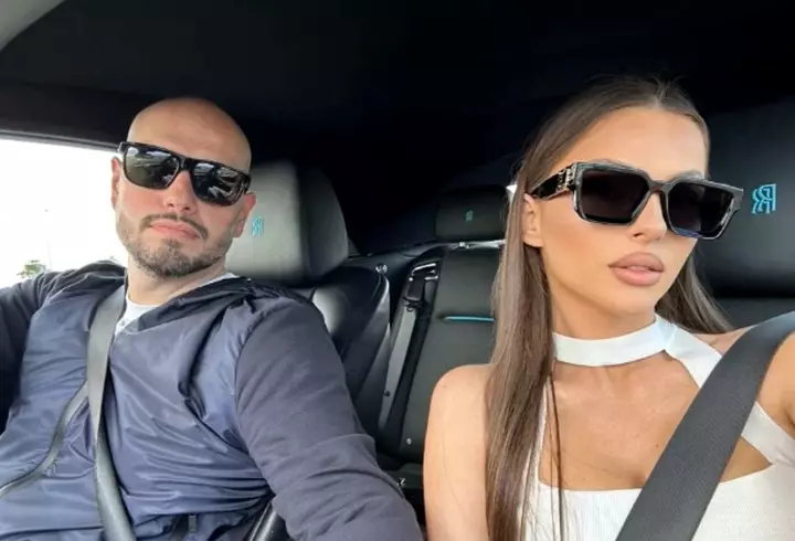 Ce spune Pepe despre diferența de vârstă de 15 ani dintre el și soția lui: "Cumva le așază Dumnezeu. Poate, dacă ne întâlneam la 25 de ani..." Cum i-a atras atenția Yasmine înainte să înceapă relația /EXCLUSIV