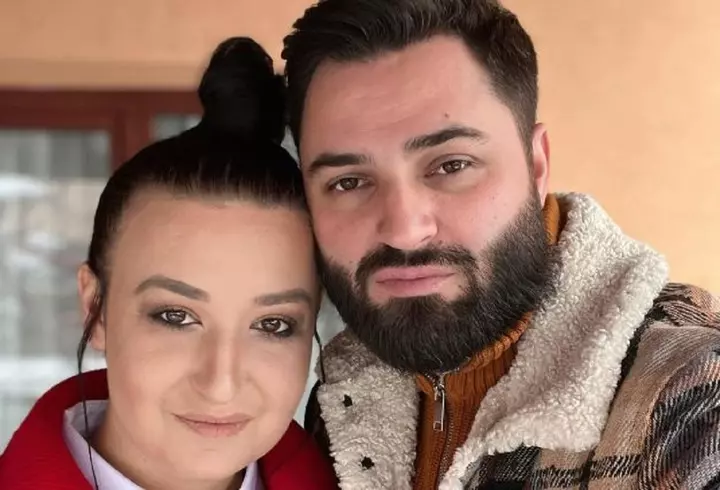 Cine este Alexandra Bucălae de la Power Couple. Are o afacere de succes, e căsătorită cu Radu Bucălae, iar nașii lor sunt Cătălin Bordea și fosta lui soție