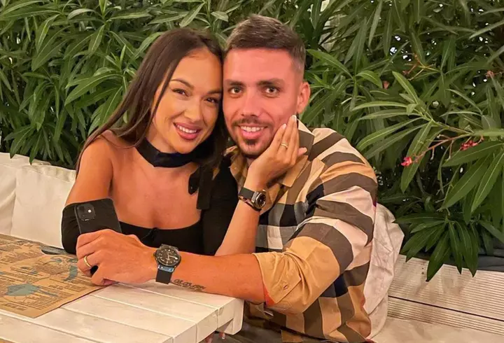 Vlăduța Lupău și Adi Rus au împlinit 5 ani de la căsătorie. De ce soțul artistei nu este lângă ea în această zi specială: „Ne-am jurat iubire. Demonstrează tot o iubire mare...”