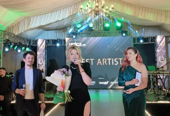 Ce spune Andreea Antonescu despre faptul că nu a fost invitată de Andreea Bălan la concertul ei aniversar de la Sala Palatului: "Așa a considerat ea. S-a aşternut liniște între noi două"