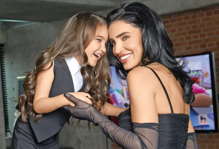 Mesajele vedetelor de Ziua României. Ce au transmis David Popovici, Anca Serea, Loredana: „Fiecare dintre noi poartă o parte din povestea acestei țări”/ „Să fim mândri că suntem români”