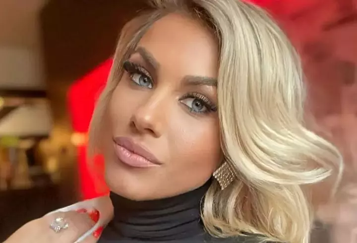 Oana Moșneagu a făcut petrecerea burlăcițelor la Roma, la două săptămâni de la cununia civilă:  "Am avut parte de patru zile așa cum nici n-aș fi putut să mi le imaginez" / Vlad Gherman s-a distrat cu prietenii în Amsterdam