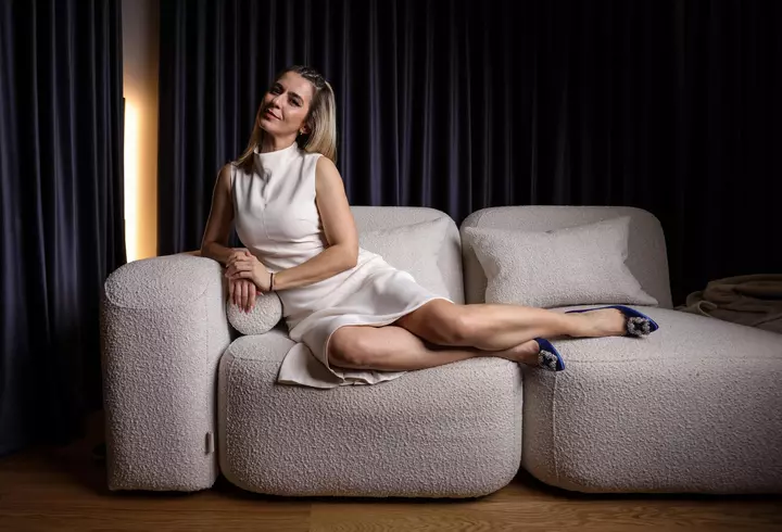 Cum se înțeleg Oana și Catinca Roman, după moartea mamei lor, Mioara Roman: „În mod dramatic...”