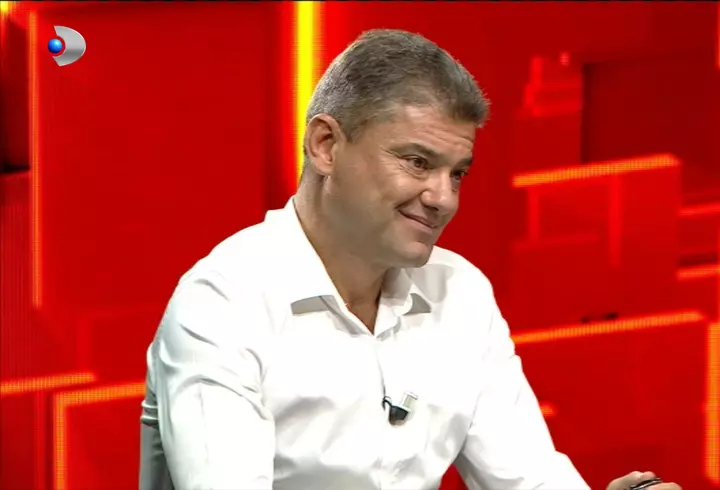 Trupa AXXA s-a destrămat la un an distanță după ce s-a reunit. Mihai Onilă: "Am nevoie să și încasez ceva. Am avut un singur spectacol. Nu ar fi mers și..."