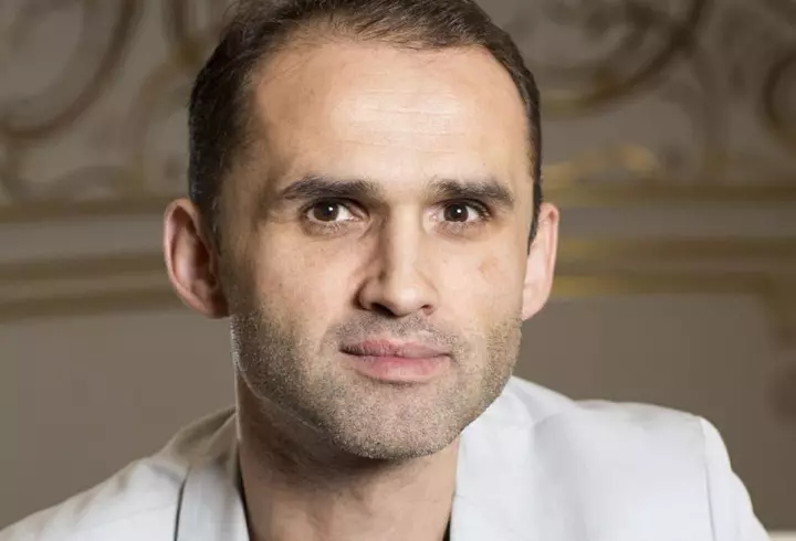Dinu Maxer a înlocuit-o pe fosta soție, Deea Maxer, cu Magdalena Chihaia și pe scenă: „Pregătim multe momente împreună, avem planuri de...”