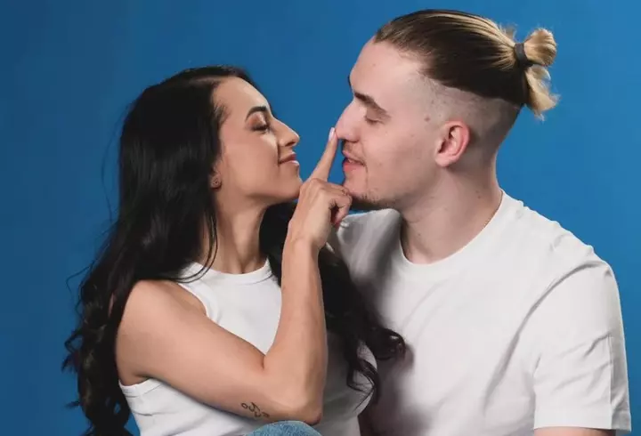 Cum i-a schimbat Zina Dumitrescu viața Roxanei Ciuhulescu. Propunerea pe care a primit-o din partea regretatei creatoare de modă: „A făcut o chestie extraordinară și am să-i rămân recunoscătoare"