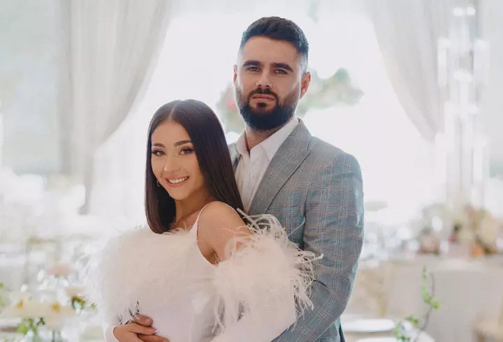 Ce eforturi a făcut Valentina Pelinel ca să existe armonie între cei 9 copii ai lui Cristi Borcea: "Mă felicit pentru aportul meu. Cu Melissa am creat o legătură specială, aproape că nu trece o zi fără să ne sunăm".  Cum se înțelege cu Mihaela Borcea / EXCLUSIV