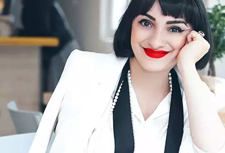 Ce ascunde Andreea Esca în fața camerelor. Detaliul pe care nimeni nu l-a observat de 30 de ani: „Mi-a spus să fiu atentă cum să îmi pună lumina, să nu se vadă acest lucru”