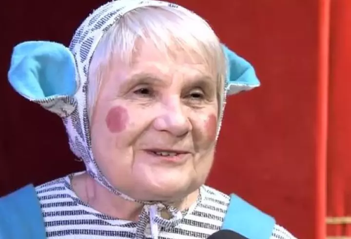 Delia Budeanu a lansat cartea "Jurnal. Rațiune și sensibilitate", în care povestește multe dintre memoriile sale: "Mirosul busuiocului și al mentei, exalat la orice mișcare a bunicii, mă îmbia și mă reconforta"