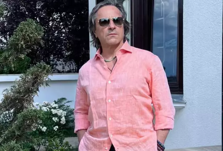 Cum a ales Alexandru Papadopol actoria, deși terminase Facultatea de Drept: "Pentru mine, au existat numai avantaje în această meserie. Întotdeauna mi-a plăcut ce am făcut, de asemenea, mi-a adus și bani și notorietate". Ce a făcut în cei 10 ani de pauză de la televiziune / EXCLUSIV