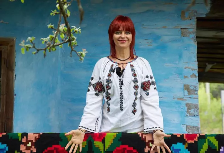 Cine sunt cele trei femei care i-au dăruit lui Vali Vijelie 4 copii și în ce relație este manelistul cu ele: "Doar cu Carmen m-am căsătorit, dar pe copii i-am recunoscut. Ei n-au nici o vină!"
