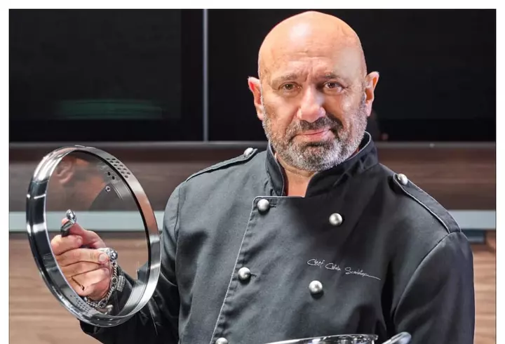 Cum arăta Fuego când era copil și ce spune despre Stratenia, bunica pe care a adorat-o: ”Ea și-a dorit să fiu preot...” Ce a mai povestit despre copilăria lui / EXCLUSIV