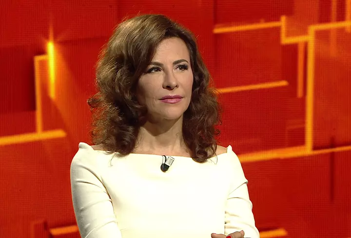 Ce relație are Adina Alberts cu Daniela, sora ei, care s-a călugărit după o decepție în dragoste. Cum a afectat-o pe mama lor: „Nu și-a revenit niciodată!”