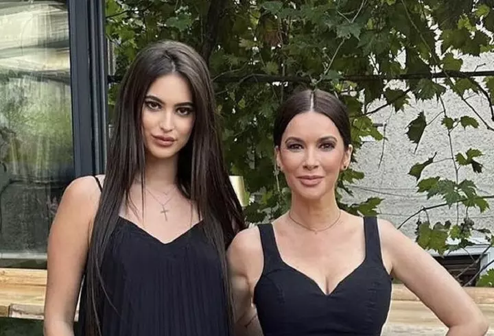 Andreea Berecleanu, surprinsă de soțul ei, Constantin Stan, cu o declarație de dragoste emoționantă, la împlinirea vârstei de 51 de ani: "Ești iubita mea, soția mea, împărtășind o viață pe care am visat-o"