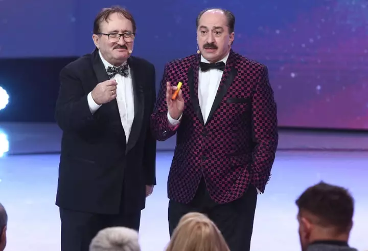 Dan Capatos are o soție superbă: "Transmite-i nevestei că arată mai bine ca niciodată!" / Cum s-a îmbrăcat Monica la un eveniment important