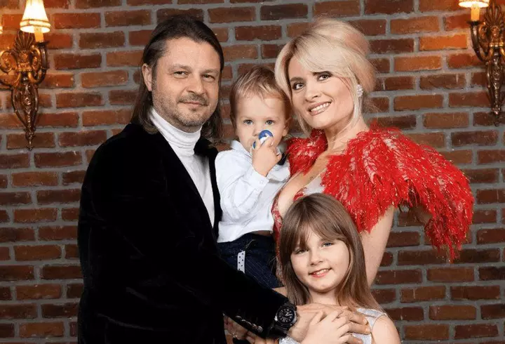 Ce salariu avea Iulia Albu când lucra în avocatură și de ce s-a îndreptat către modă: „Sunt mândră că am muncit pentru a ajunge unde sunt. M-am expus unui risc...”