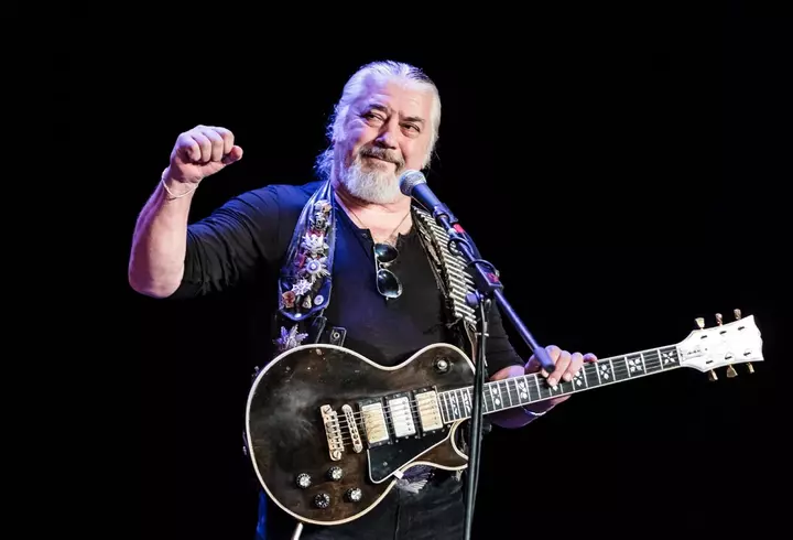 Mesajul lui Bogdan Mocanu pentru Andra Volos, fosta lui iubită, după ce aceasta s-a căsătorit cu artistul Robert Lele: ”Dar nu sunt supărat...” Ce spune despre viața lui amoroasă / EXCLUSIV