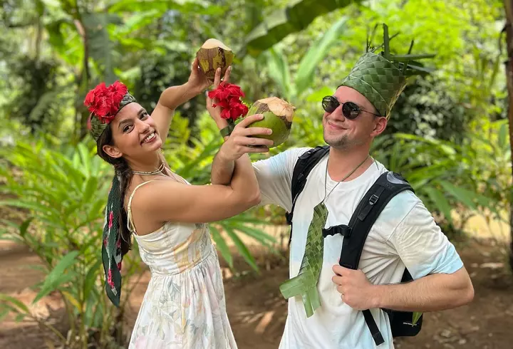 Vlad Gherman și Cristina Ciobănașu s-au întâlnit și au stat împreună la Gala Premiilor TV Mania 2025. Cum s-au fotografiat cei doi foști iubiți