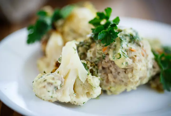 Reţetă de pui cu curry a lui chef Sorin Bontea: „Parfumat, aromat, dar foarte gustos”