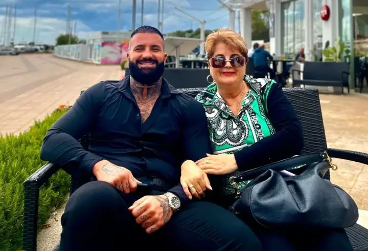 Bătaie la concertul lui Babasha, după ce un fan a lovit o polițistă. Evenimentul a fost anulat după ce polițista a suferit răni grave și a fost transportată la spital