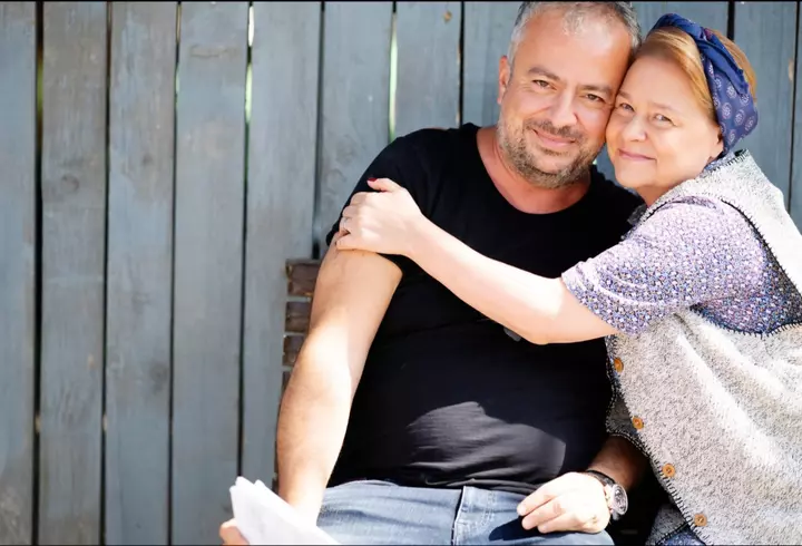 Cine este Răzvan Vasilescu, actorul care apare în serialul „Scara B”. Are 70 de ani și a jucat în mai multe filme cunoscute