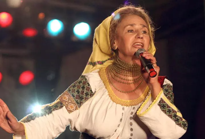 De ce a vorbit Larisa Uță despre căsnicia cu Alin Oprea abia la 3 ani după divorț. Nora ei o susține: „Am aflat plângând că logodnicul meu și viitoarea mea cumnată sunt dați în judecată de propriul tată. Milionul ăla de euro...”
