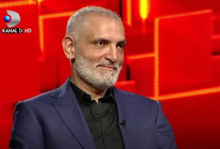 Alin Oprea o acuză pe fosta soție că îl denigrează prin intermediul unor conturi false: "Până aici, Larisa Uță! Războiul dintre noi nu se va încheia. Voi lupta fără oprire, pe toate planurile..."