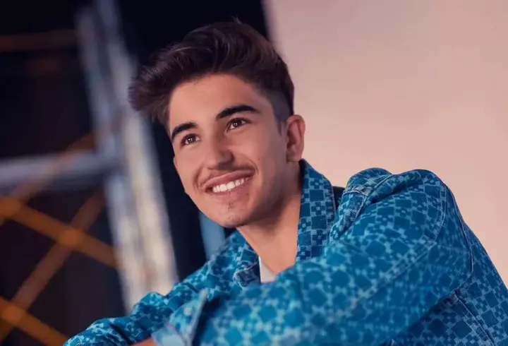 Despărțirile anului 2025 în România. Andreea Marin & Adrian Brâncoveanu, Iulia Albu & Mike, Viviana Sposub & George Burcea și-au spus adio / Ce alte cupluri celebre s-au mai separat