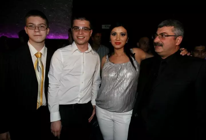 Bianca Drăgușanu contrazice comunicatul Poliției și spune că nu l-a amenințat pe Gabi Bădălău cu un ciob de sticlă: "Nu mă pot bate cu bărbați. Sunt rea de gură, ca orice om care se mai enervează, dar..."